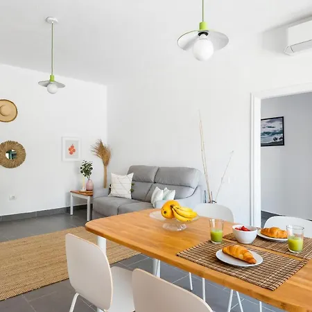 Sea Breeze Hideaway Holiday home El Socorro